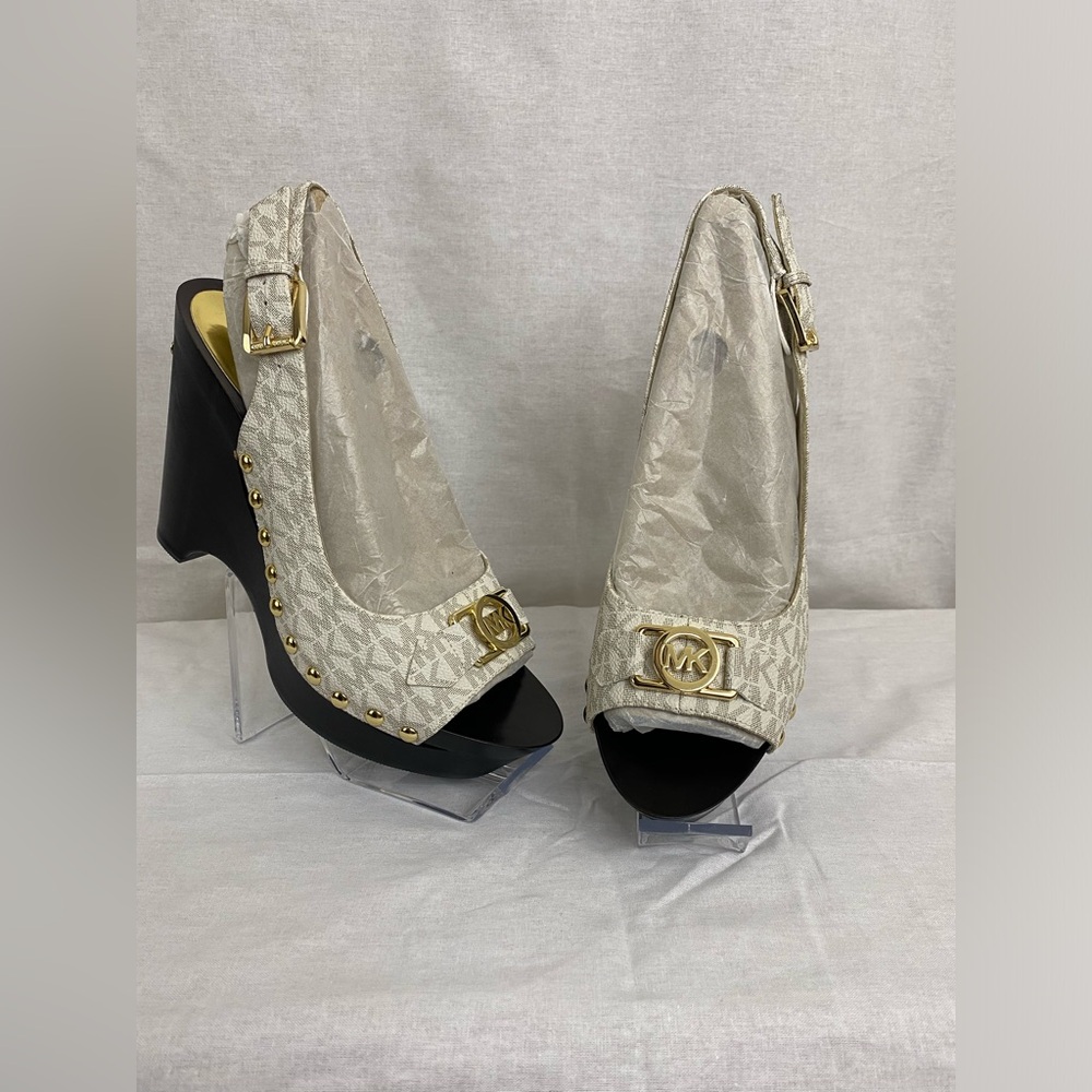 NWT Michael Kors Charm Sling Platform in Vanilla size 9.5